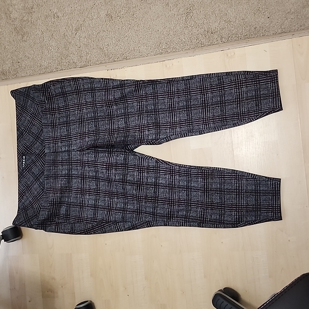 TORRID Pixie stretch pants, size 2R, plaid